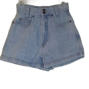 •VINTAGE L.E.I• high waisted jean shorts